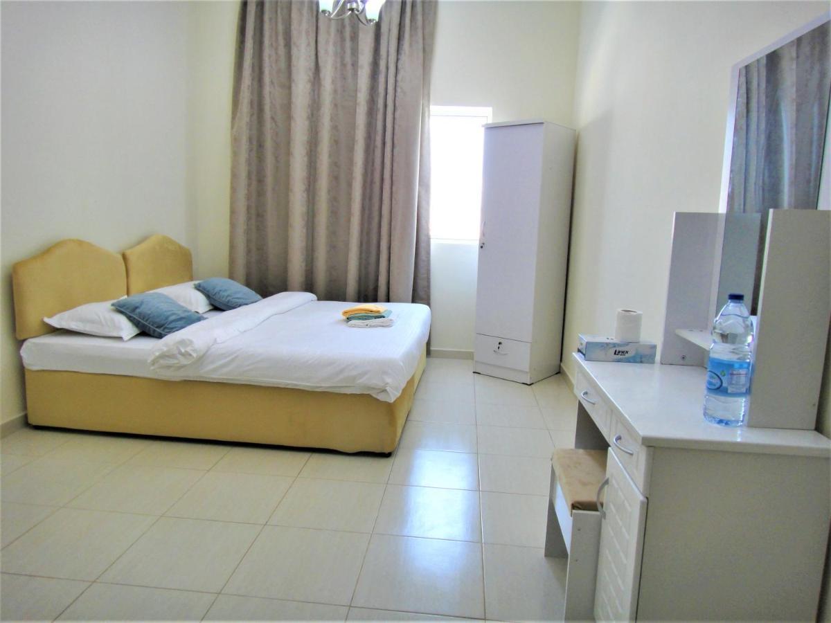 Abu Hail Star Residence - Home Stay Дубай Екстериор снимка