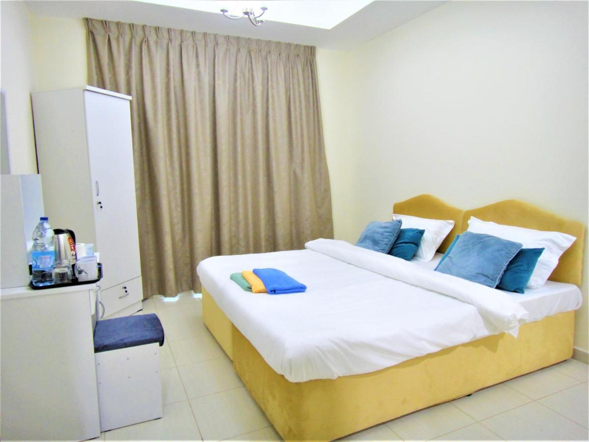 Abu Hail Star Residence - Home Stay Дубай Екстериор снимка