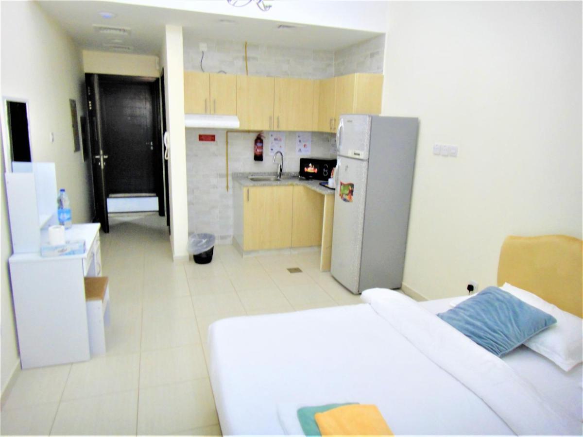 Abu Hail Star Residence - Home Stay Дубай Екстериор снимка